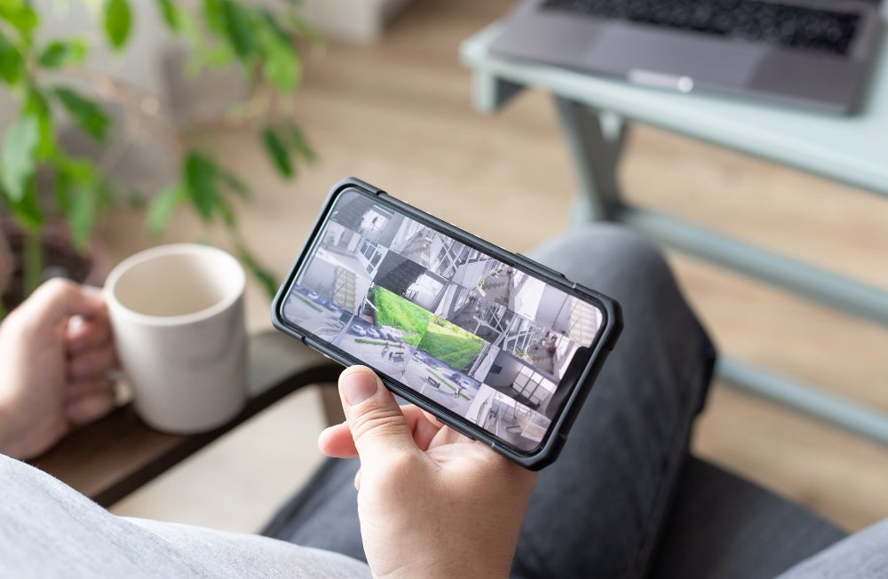 Monitoramento de câmeras de segurança em tempo real pelo celular